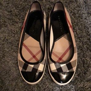 Authentic Burberry flats